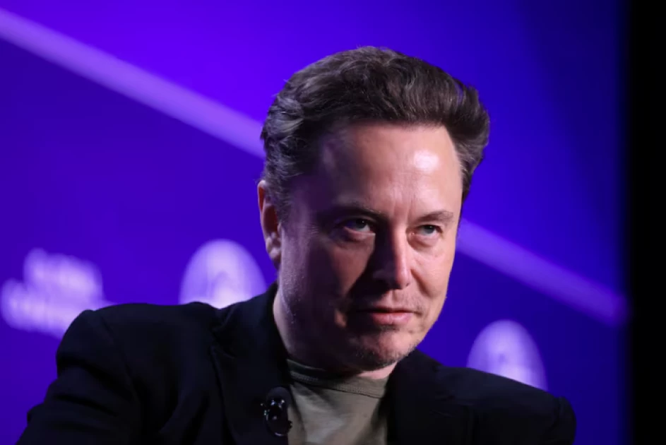 Elon Musk xAI Sues Apple OpenAI Over AI Competition Claims